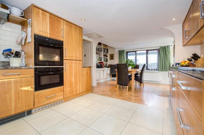 Kitchen / Diner