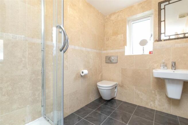 Bed 1 En-Suite