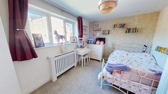 3 bed Town House for sale Image 11