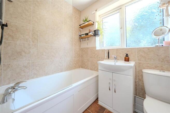 3 bed Semi-Detached for sale Image 6