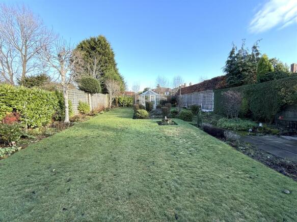 278 long garden.jpeg