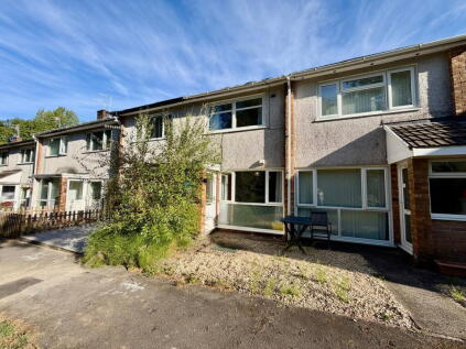 Woodfield Park Crescent, Woodfieldside, Blackwood, NP12 0BX