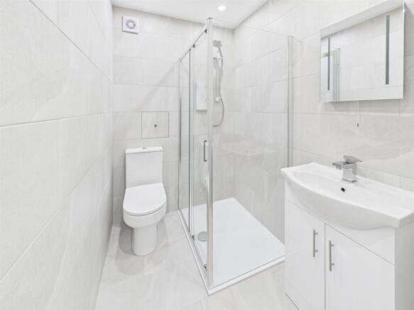 Flat A - Bathroom 1 .jpg