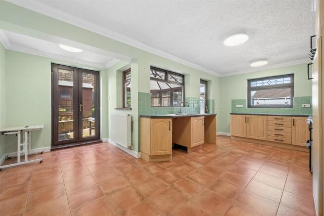 Abbots Way - Kitchen