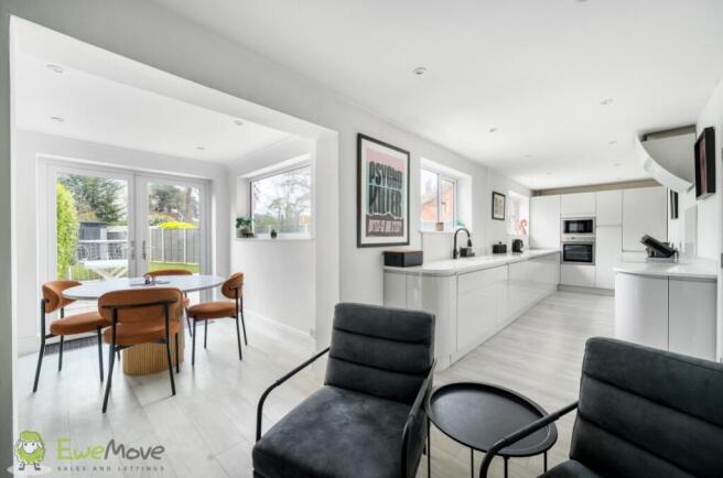 Kitchen Family Room