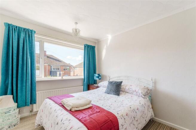 3 bed Semi-Detached for sale Image 8