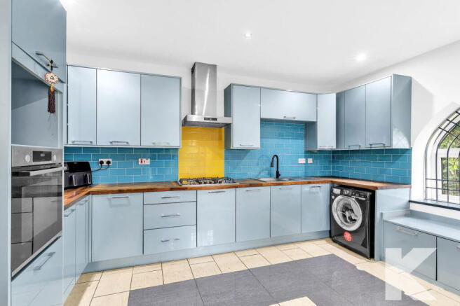 5 bed Character Property for sale Image 6