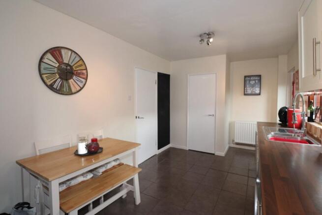 Dining kitchen