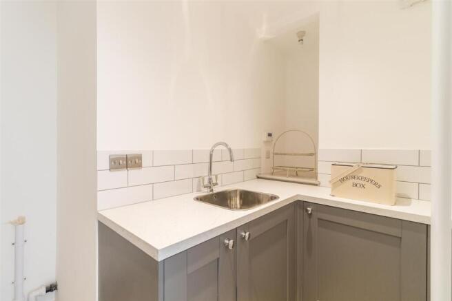 2 bed Semi-Detached for sale Image 6