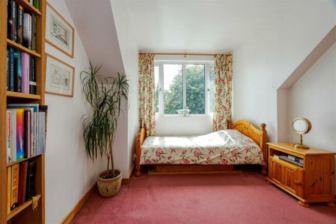 Bedroom 5 1N9A4189.jpg