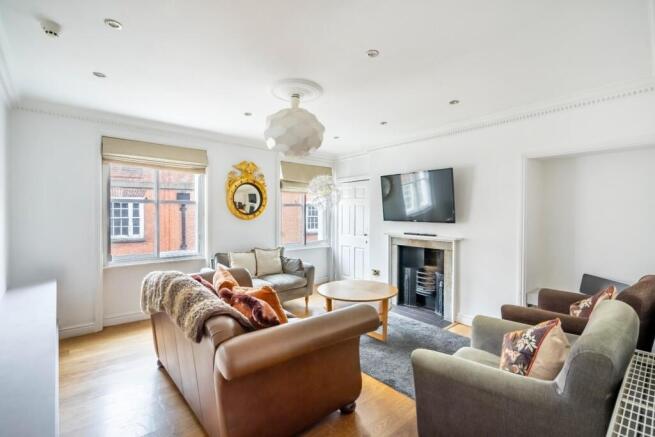 3 bed Apartment for sale Image 10