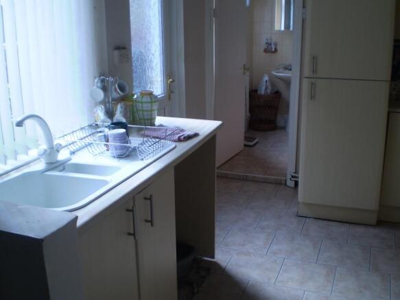 Kitchen (2)