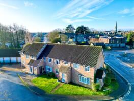 10, Meadow Close, St. Ives PE27 5FZ