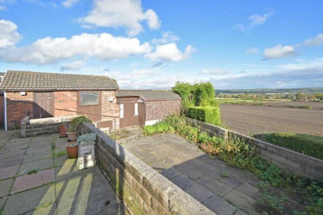 REAR GARDEN & VIEW