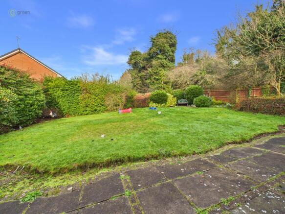 cam01698g0pr0123still029