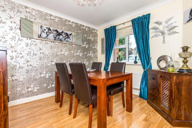 Dining Room: