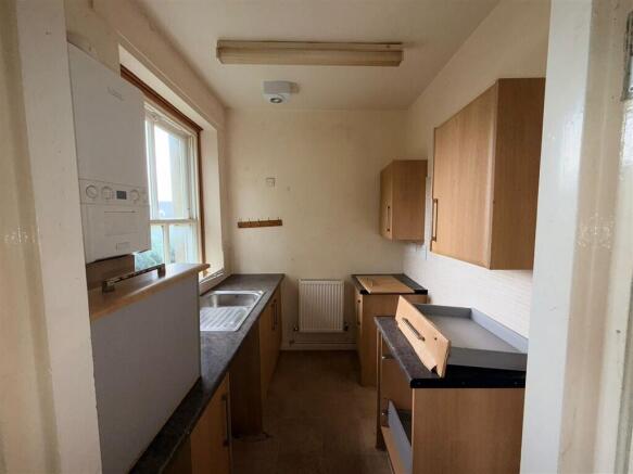 4 bed Block of Apartments for sale Image 10