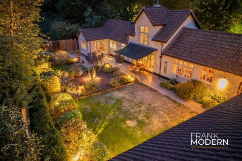 Oundle Road, Orton Longueville, PE2