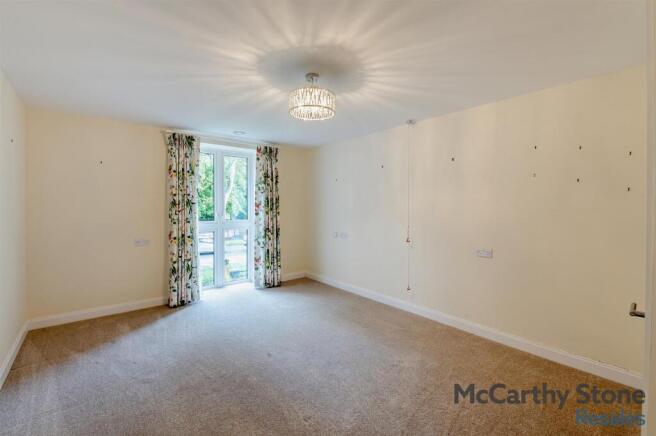 1 bed Apartment for sale Image 5