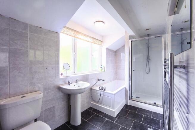 En Suite Bathroom