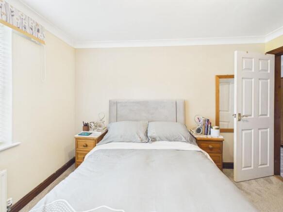 2 bed Detached Bungalow for sale Image 11