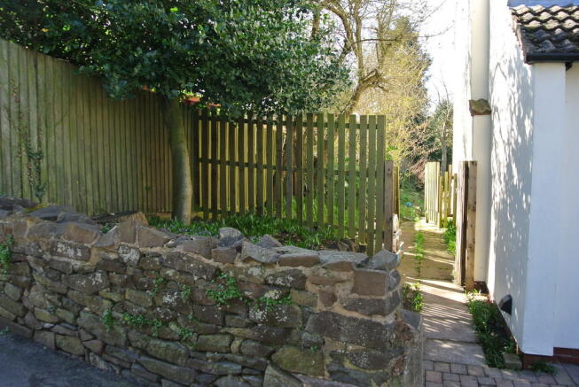 Photo 16