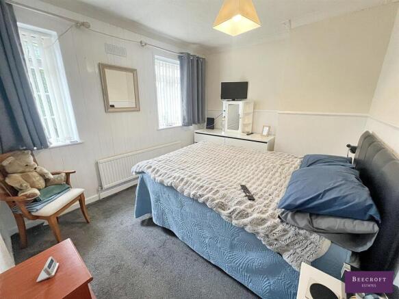 3 bed Semi-Detached for sale Image 7