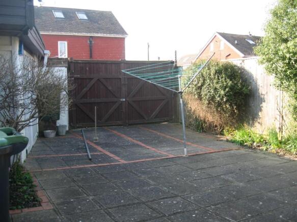 12 ROMAN WAY - REAR 