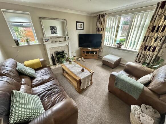 3 bed Detached for sale Image 7