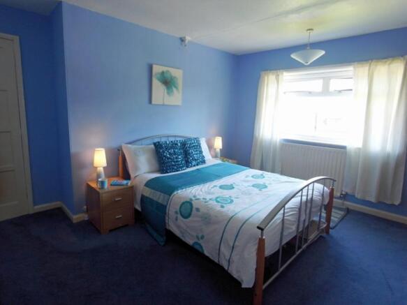 1greenfieldbedroom1