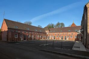 1, Eastlands Mews, Bronte Close, Rugby CV21 3PW