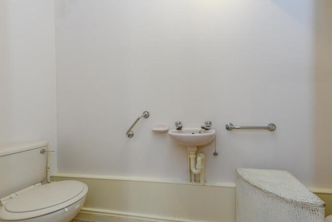 8396834-interior05