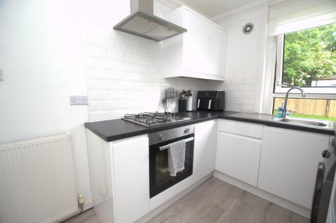 Pinkerton Avenue, Rutherglen, Glasgow, South Lanarkshire photo 5