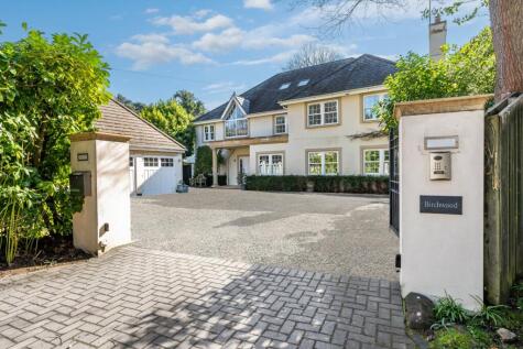 Blackdown Avenue, Pyrford, Surrey, GU22