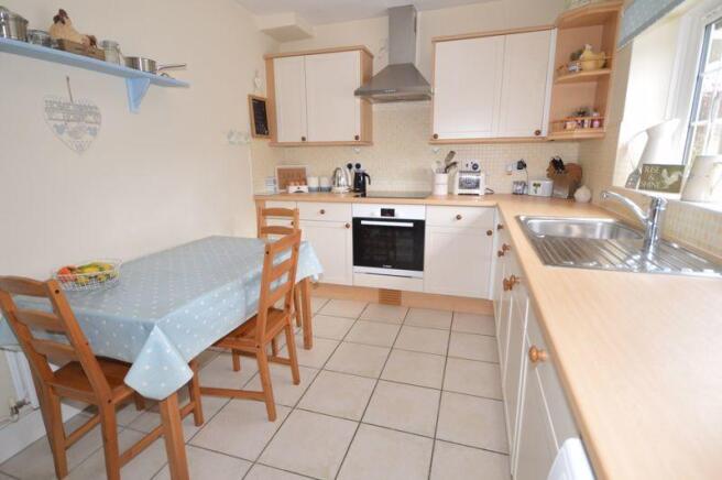 Kitchen/Dining...