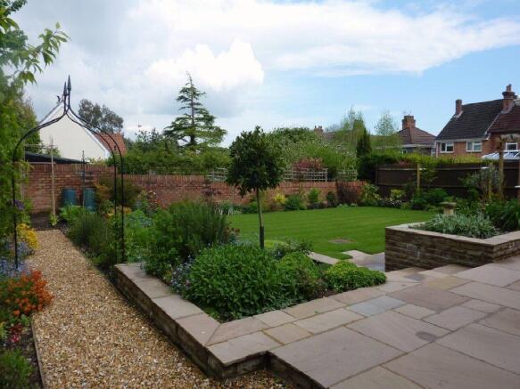 GARDEN