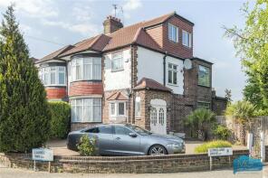 18, Laurel Way, Whetstone, London N20 8HZ