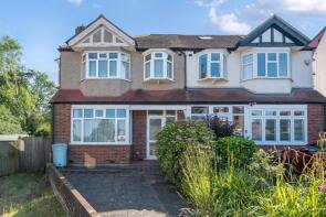 16, Greenwood Close, Morden SM4 4HX