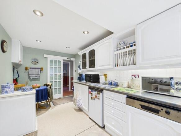 Kitchen/Breakfast Area