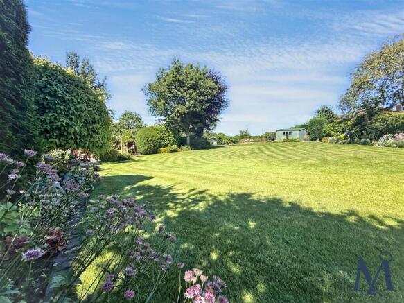 Field Close, Thringstone, Coalville photo 4