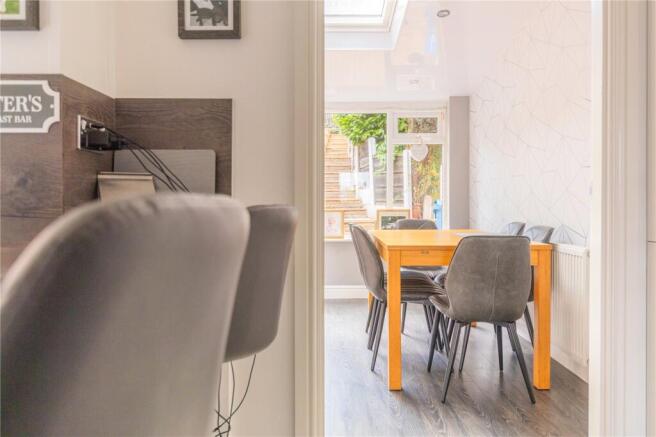 3 bed Terraced for sale Image 8