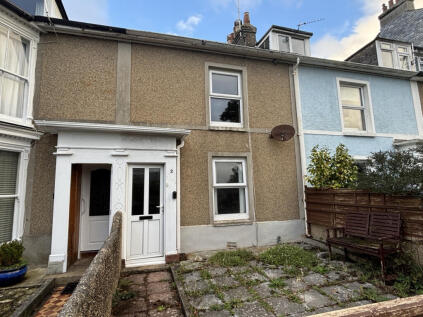 2 St. Michaels Terrace, Penzance, TR18 2PJ