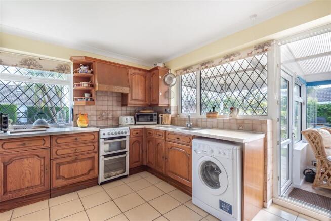 Kitchen / Breakfast Room