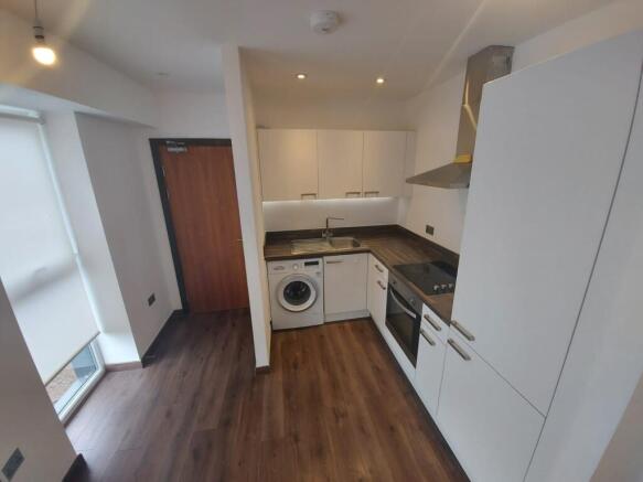 Large Studio for rent with parking