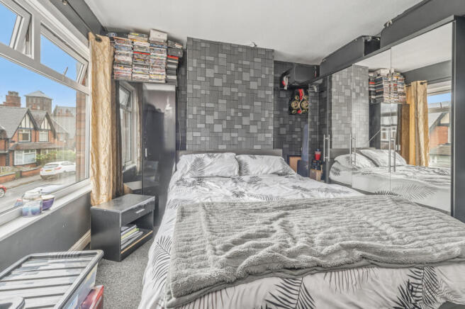 3 bed Terraced for sale Image 9