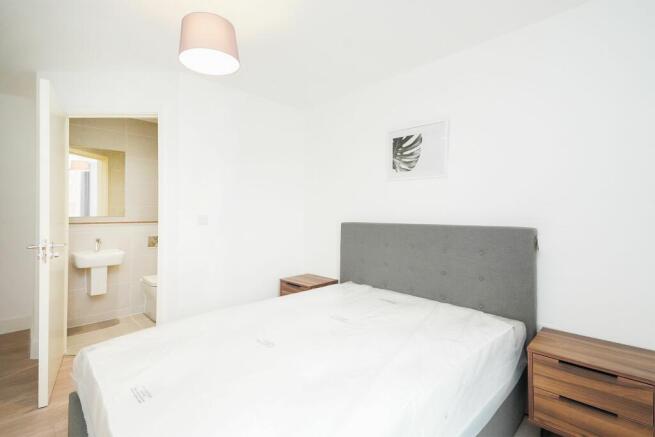 Bedroom & En Suite