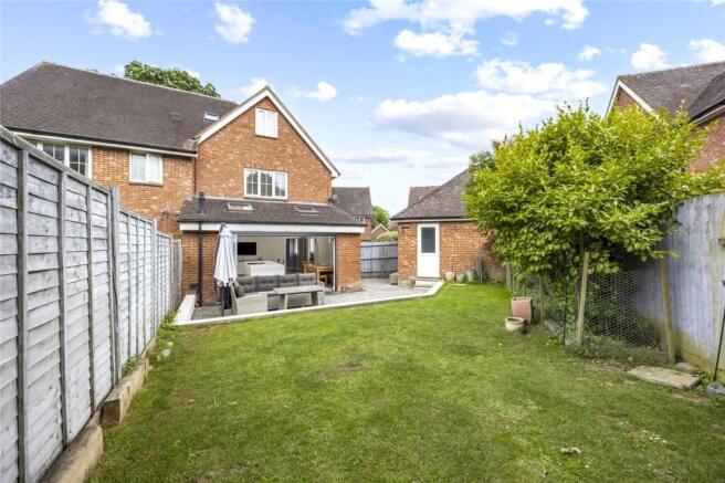 Sycamore Drive, Burgess Hill, West Sussex, RH15 photo 4