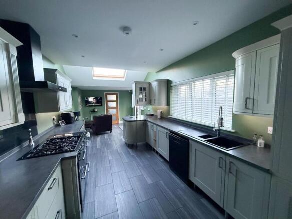 f4faf7c0-0b03-490e-b39b-149d19c0bd86