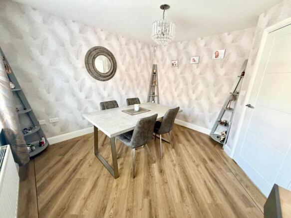 3 bed Detached for sale Image 8