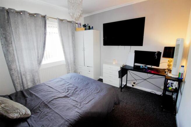 3 bed Semi-Detached for sale Image 7